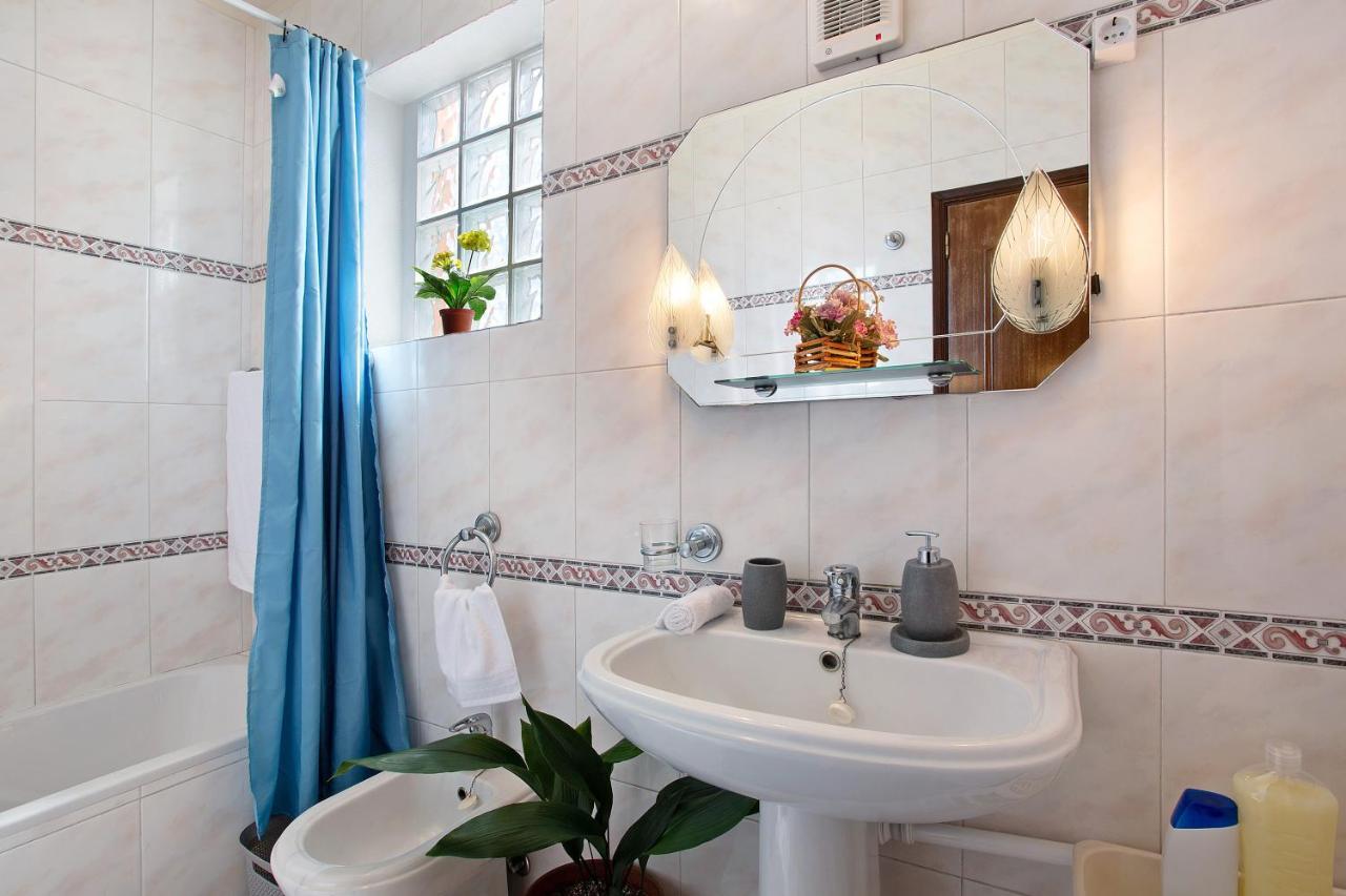 Apartamento Maria Canhas Dış mekan fotoğraf